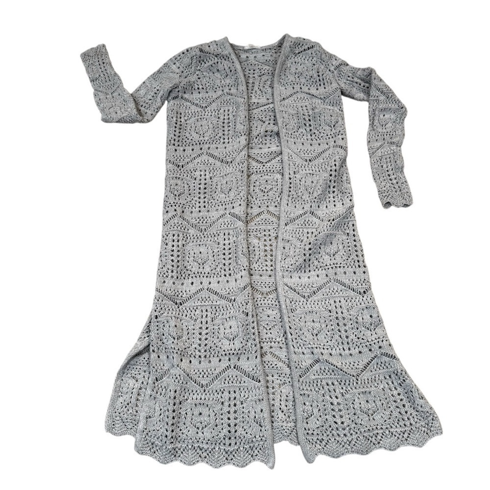 Onehart gray knit long sleeved cardigan duster sweater, falls below knees, S.